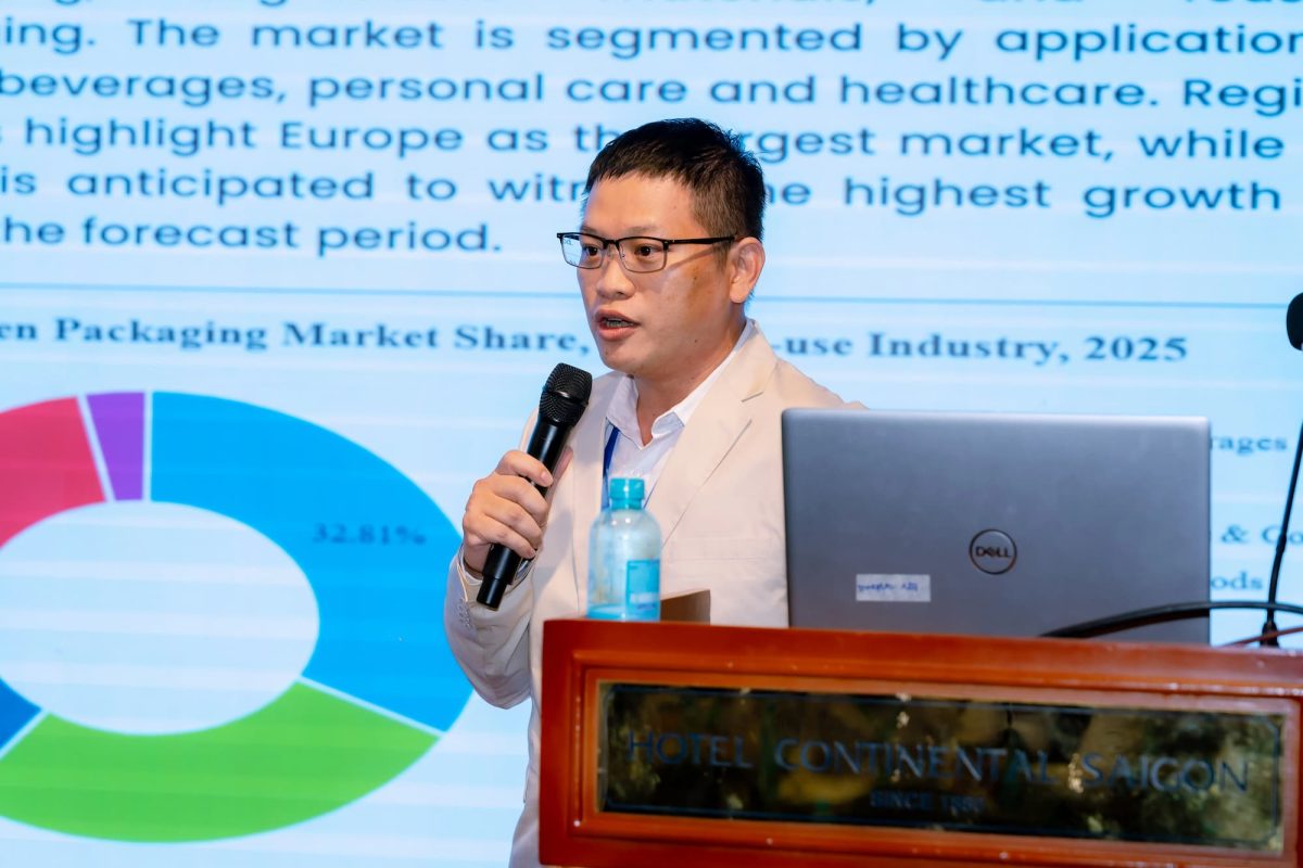 Diễn giả KVI giới thiệu các giải pháp mực in và lớp phủ chức năng